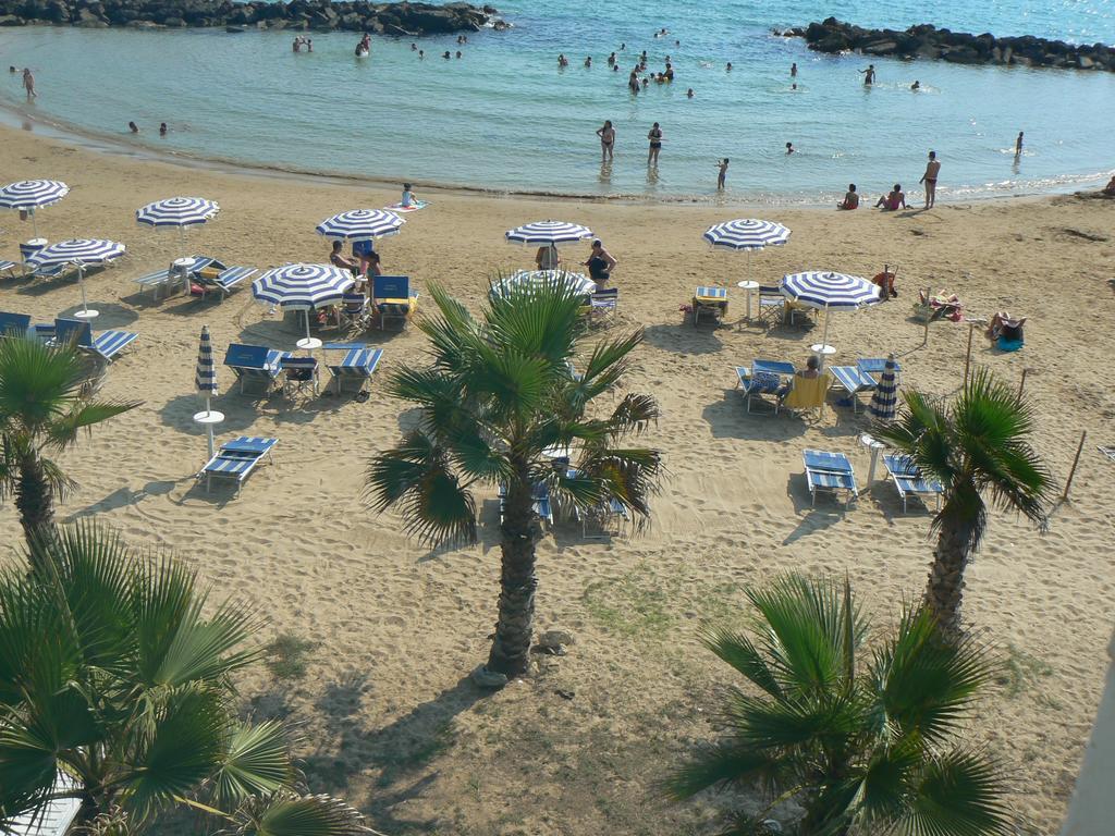 Hotel Sul Mare Al Gabbiano Scoglitti Exterior foto